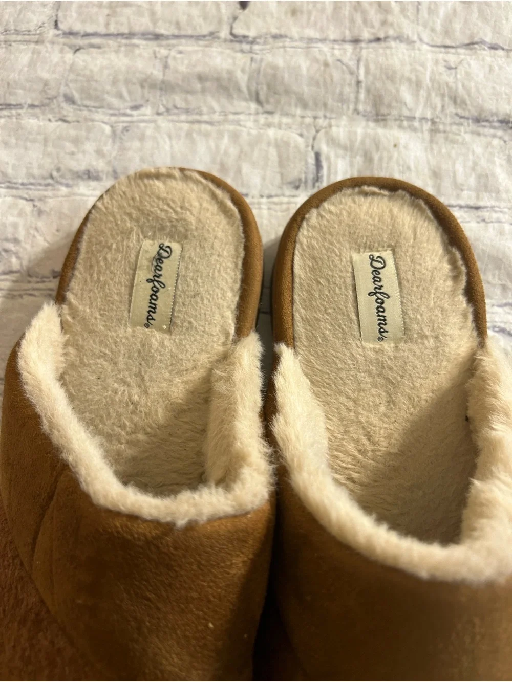 DEARFOAMS SCUFF SLIPPERS BROWN FUZZY TEXTURED FABRIC UPPER MENS (11-12)